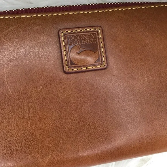 Dooney Florentine leather large wallet zip around - Picture 13 of 14